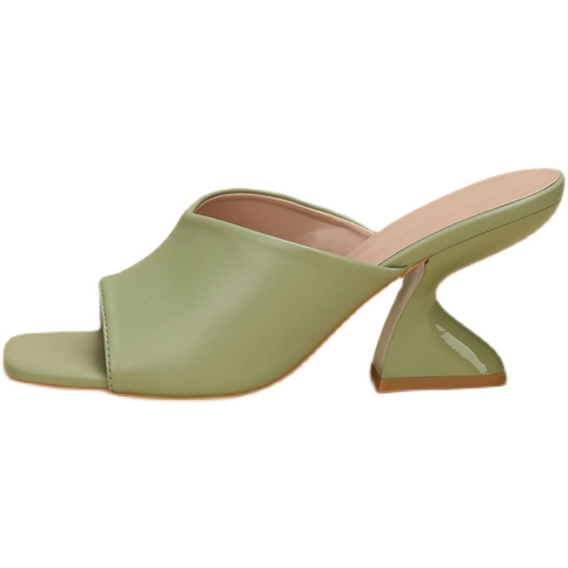 Lara – Modern open-toe heeled mules with sculptural block heel