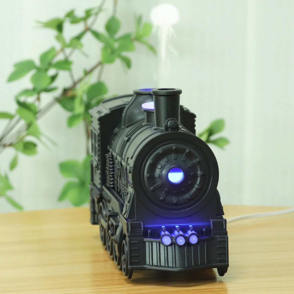 RailMate - Diffusore per aromaterapia a forma di treno con illuminazione e telecomando