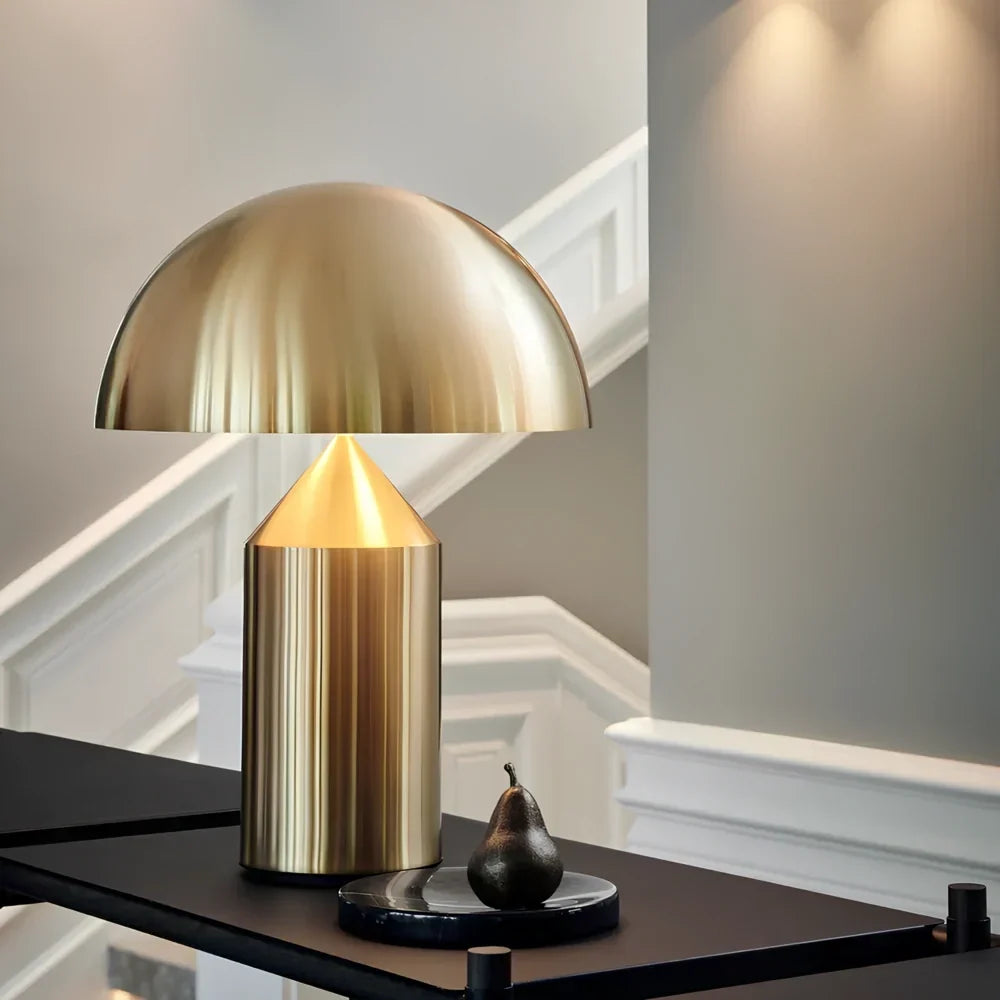 GlowSwitch - Kovová stolní lampa s nastavitelným LED osvětlením