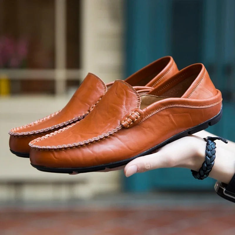 Mocassini da uomo in pelle con comoda calzata slip-on