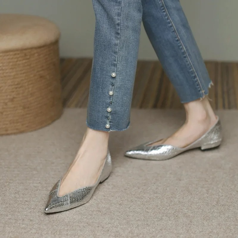 Chaussons pour femmes à bout pointu et sans lacets