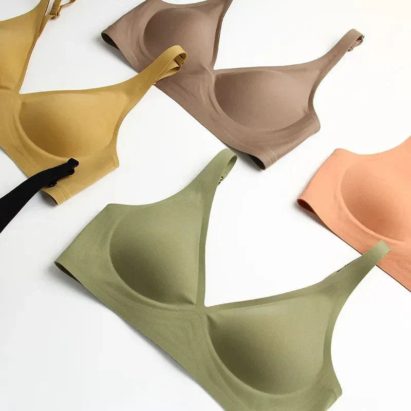 Lena - Wireless V-neck bralette with seamless fit and adjustable straps