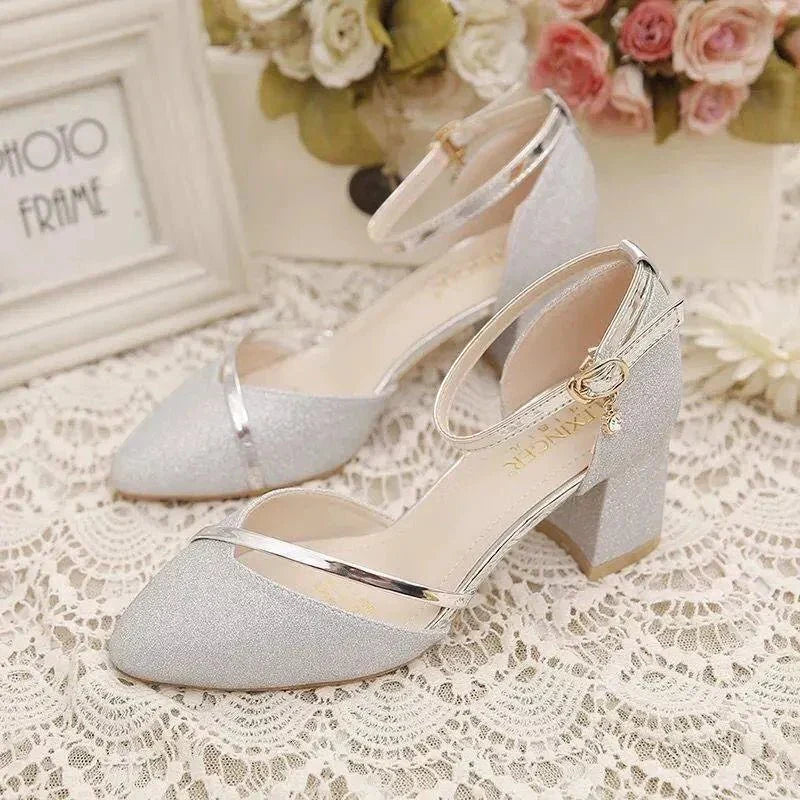 Ella - Sapatos elegantes de salto bloco com tira no tornozelo