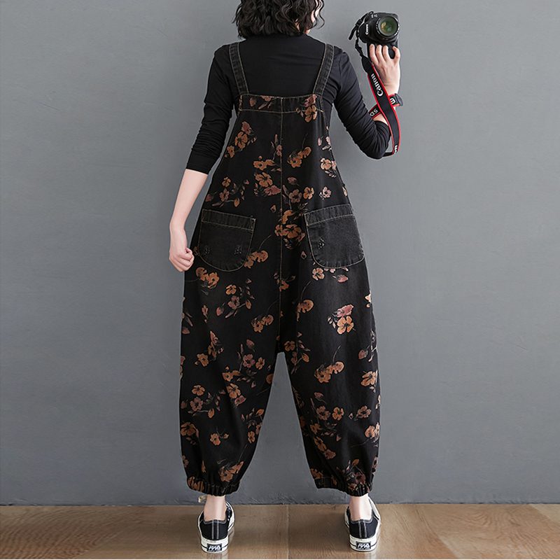 Soraya – Elegante tuta con stampe floreali vistose e vestibilità confortevole