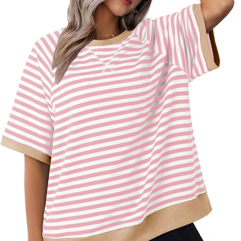 Elara – Tricou casual cu dungi, mâneci scurte și guler rotund