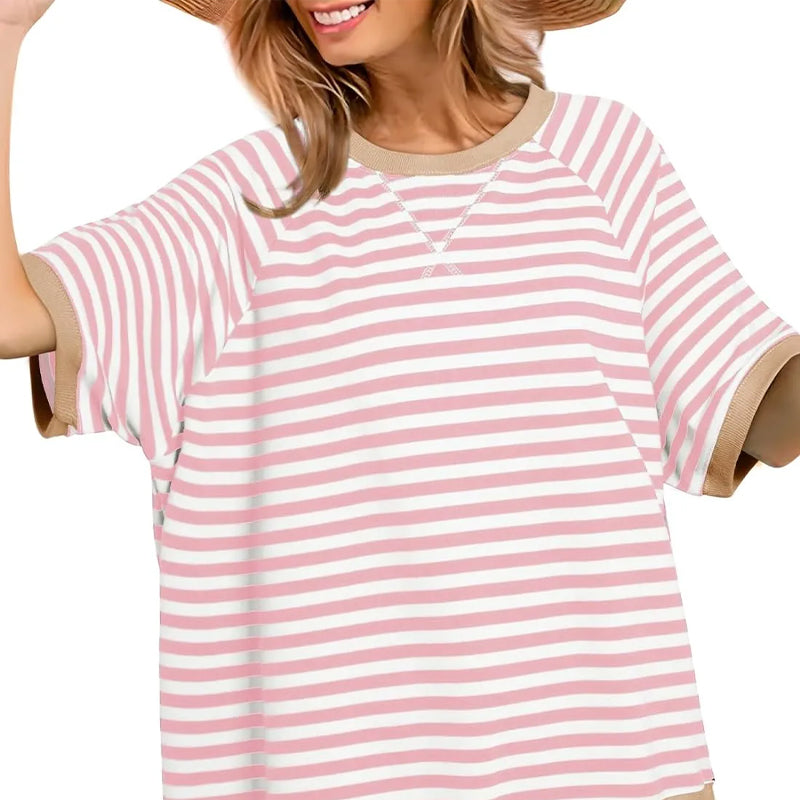 Elara – Tricou casual cu dungi, mâneci scurte și guler rotund