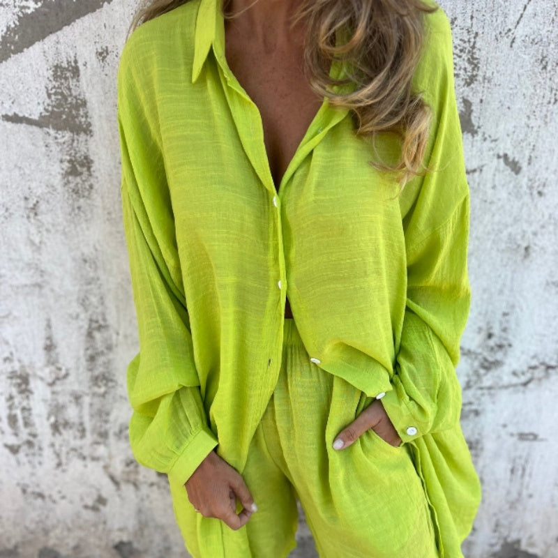 Daphne - Set elegant din două piese cu cămașă cu mâneci lungi și pantaloni scurți cu talie elastică