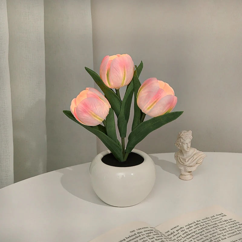 Tulipora - Tulipán formájú asztali lámpa LED-világítással