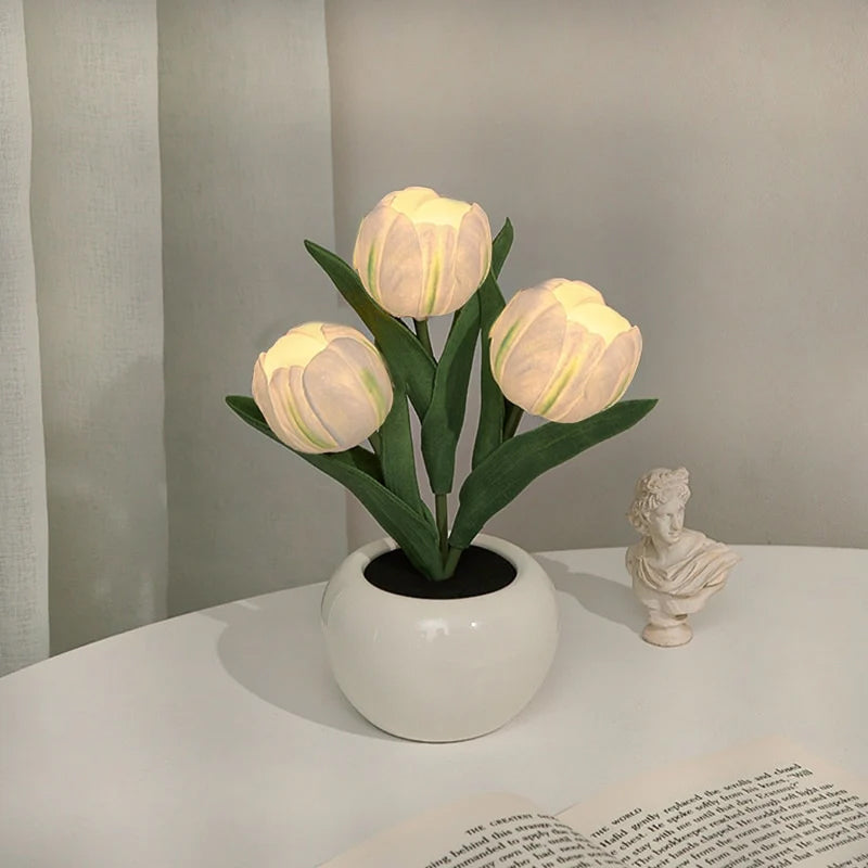 Tulipora - Tulipán formájú asztali lámpa LED-világítással