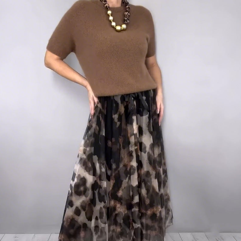 LeopardKnit – Ensemble deux pièces avec haut en maille et jupe à imprimé léopard