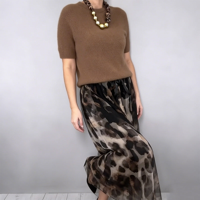 LeopardKnit – Ensemble deux pièces avec haut en maille et jupe à imprimé léopard