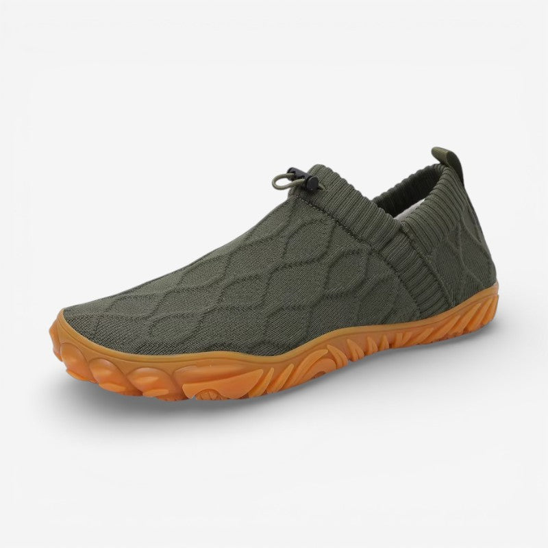 Logan - Round toe sneakers with non-slip design