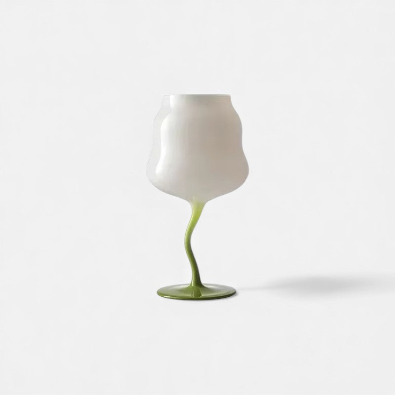 TwistGoblet – Verre à pied au design torsadé pour boire