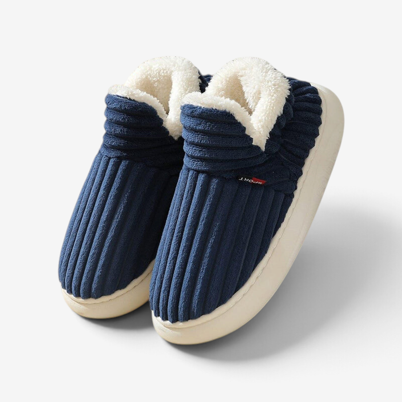 FleeceStep – Winter Slippers with Fleece Lining and Ribbed Exterior