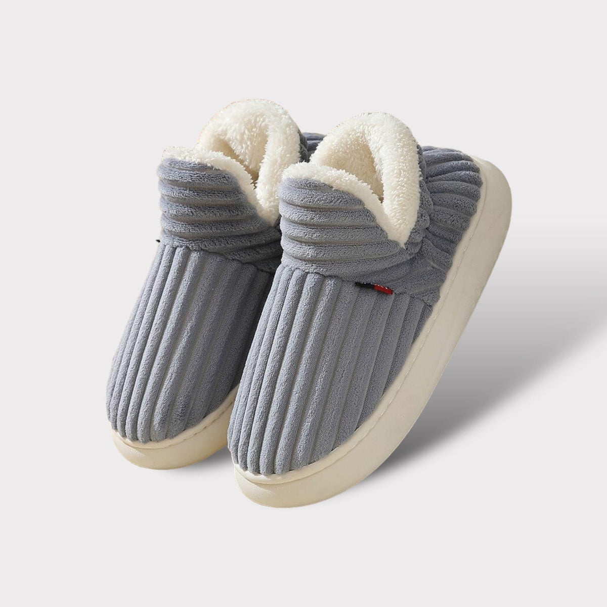 FleeceStep – Winter Slippers with Fleece Lining and Ribbed Exterior