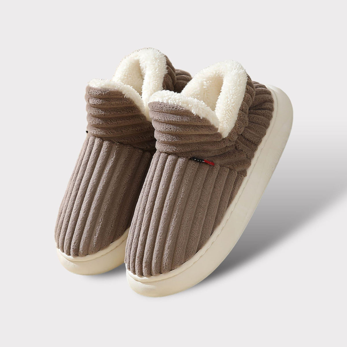 FleeceStep – Winter Slippers with Fleece Lining and Ribbed Exterior