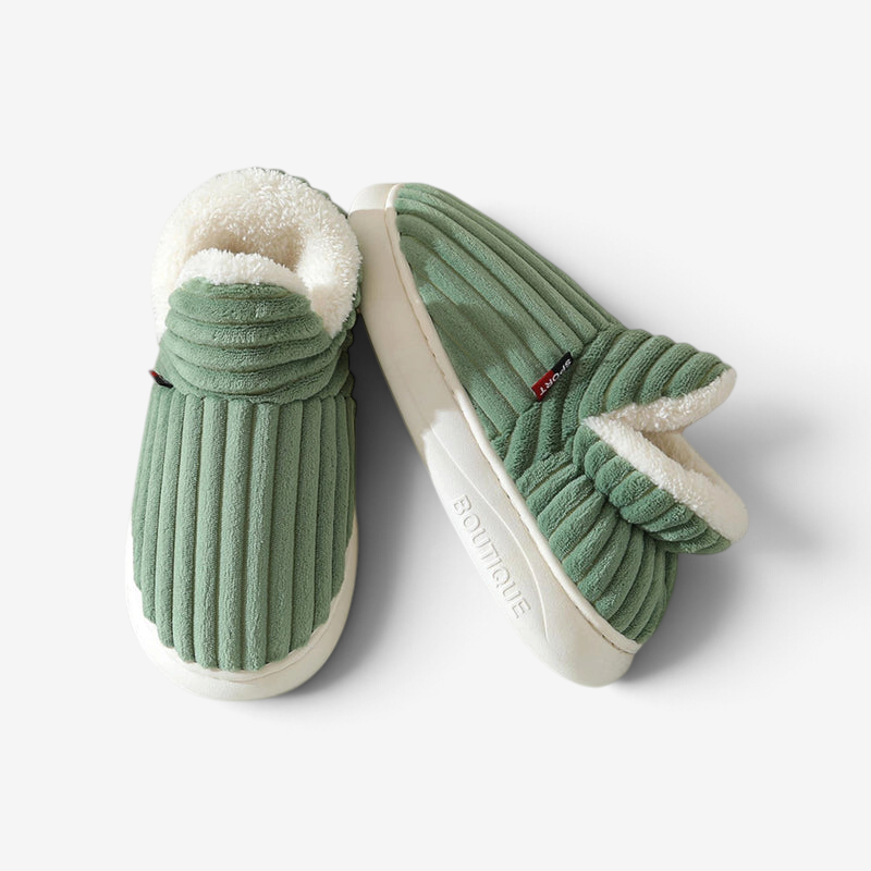 FleeceStep – Winter Slippers with Fleece Lining and Ribbed Exterior