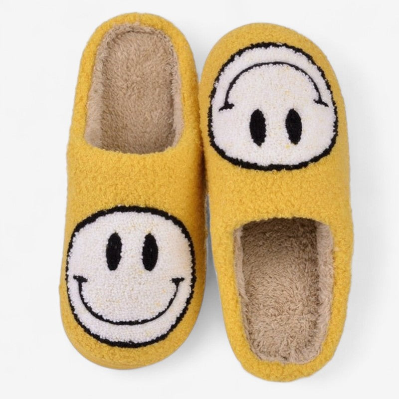 Violet – Slippers with Round Toe and Slip-On Design
