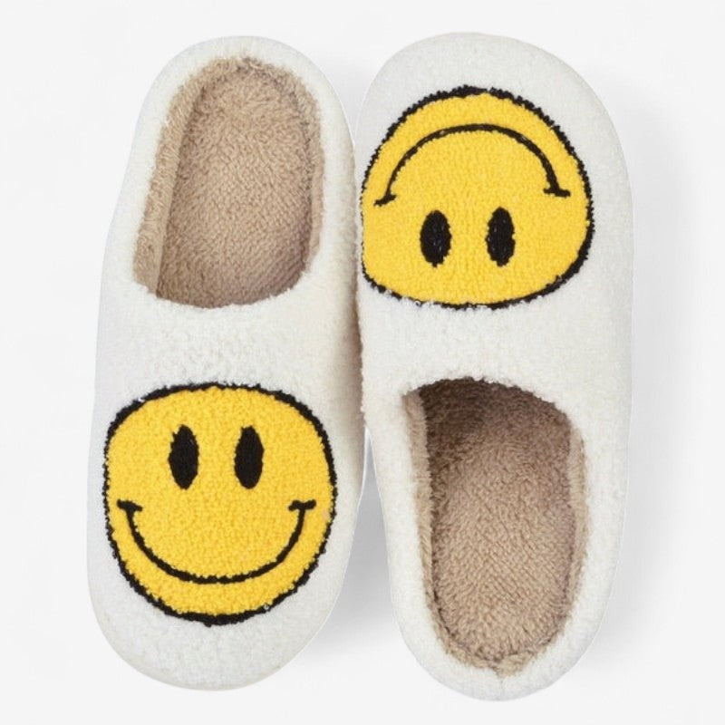 Violet – Slippers with Round Toe and Slip-On Design