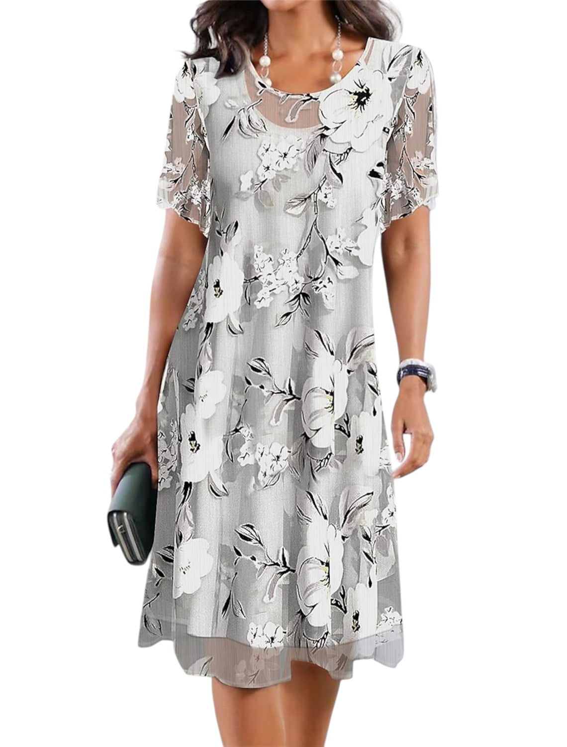 Celeste - Flowing floral dress with a graceful feminine touch